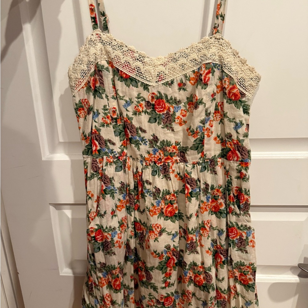 Floral Lace Trim Dress